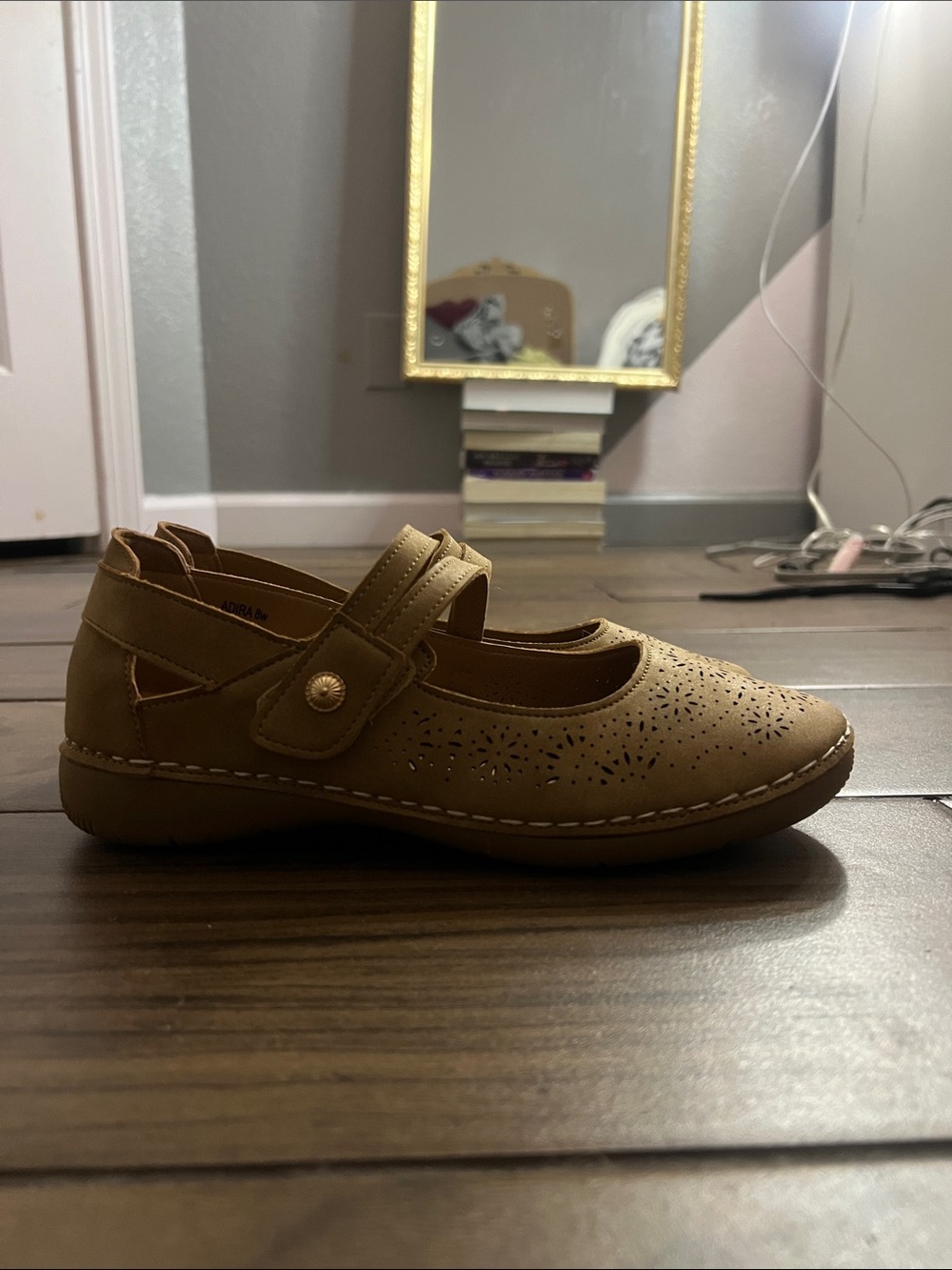 Mary Jane Comfort Shoe in Tan